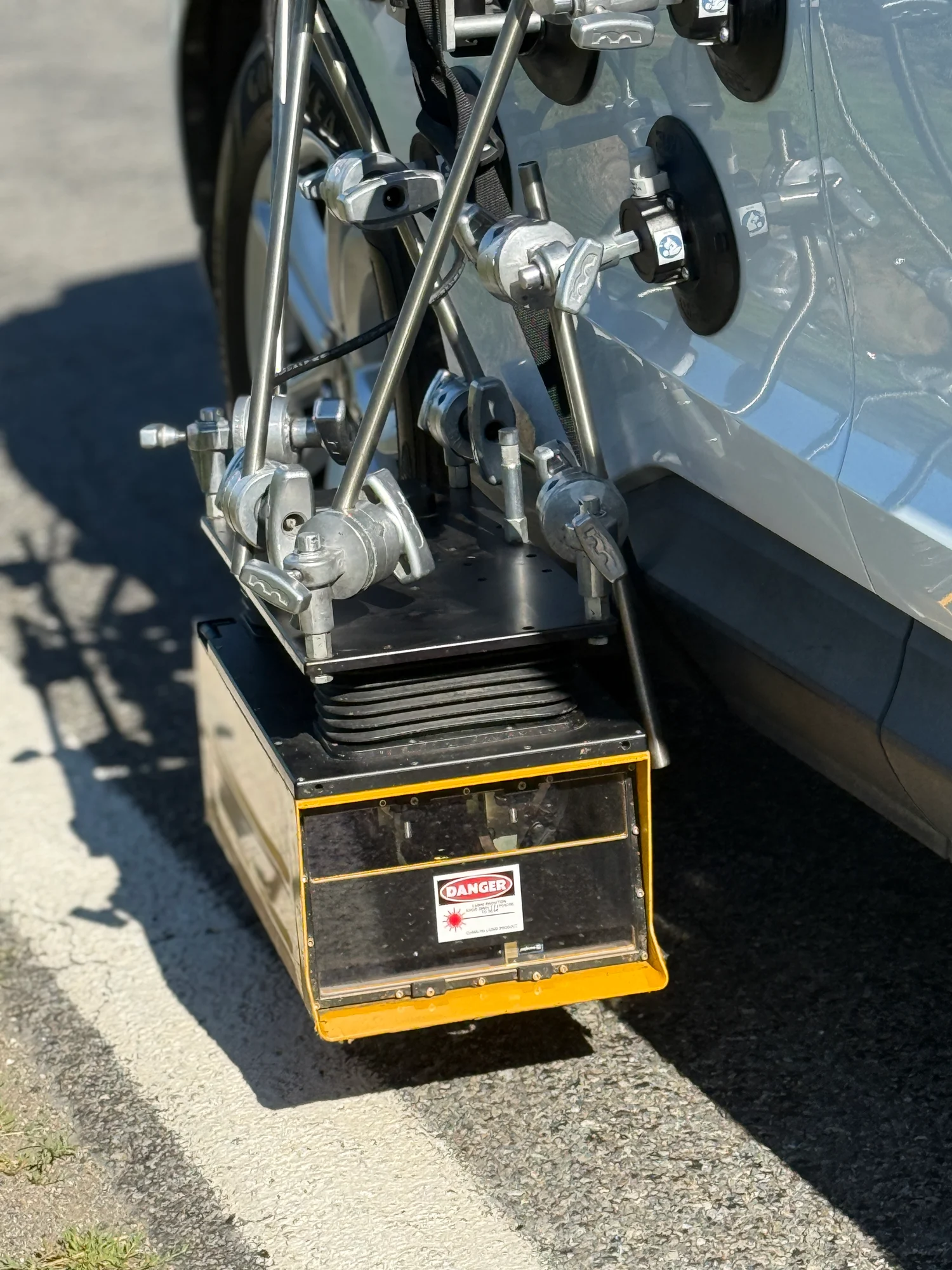 Retroreflectivity data collection equipment